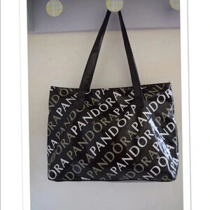 Pandora logo tote bag